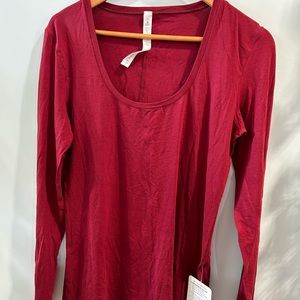 LULULEMON long sleeved tee size 12